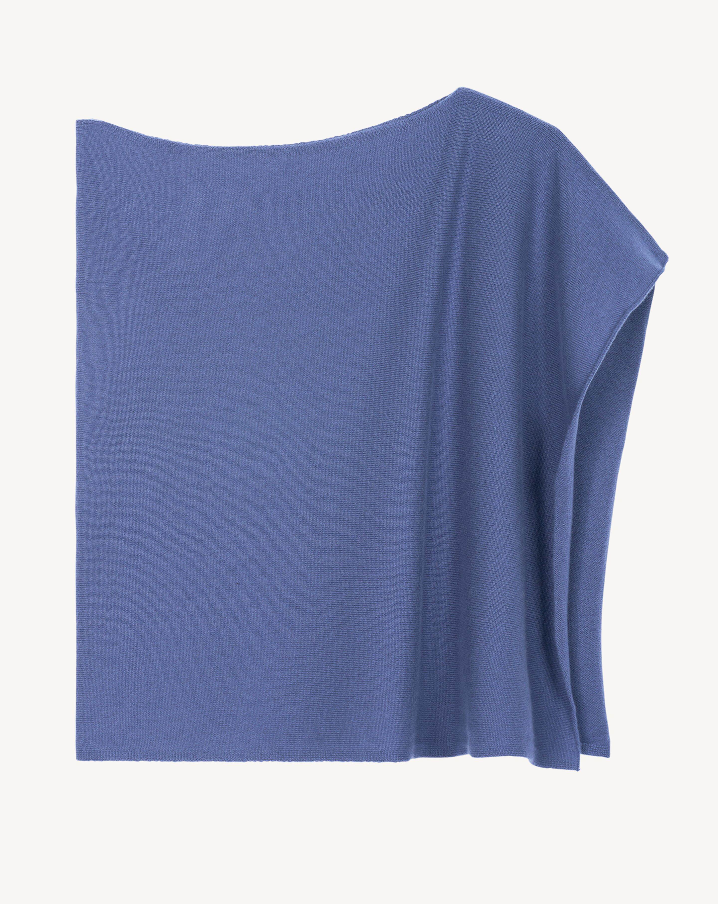 Poncho court - Image 5
