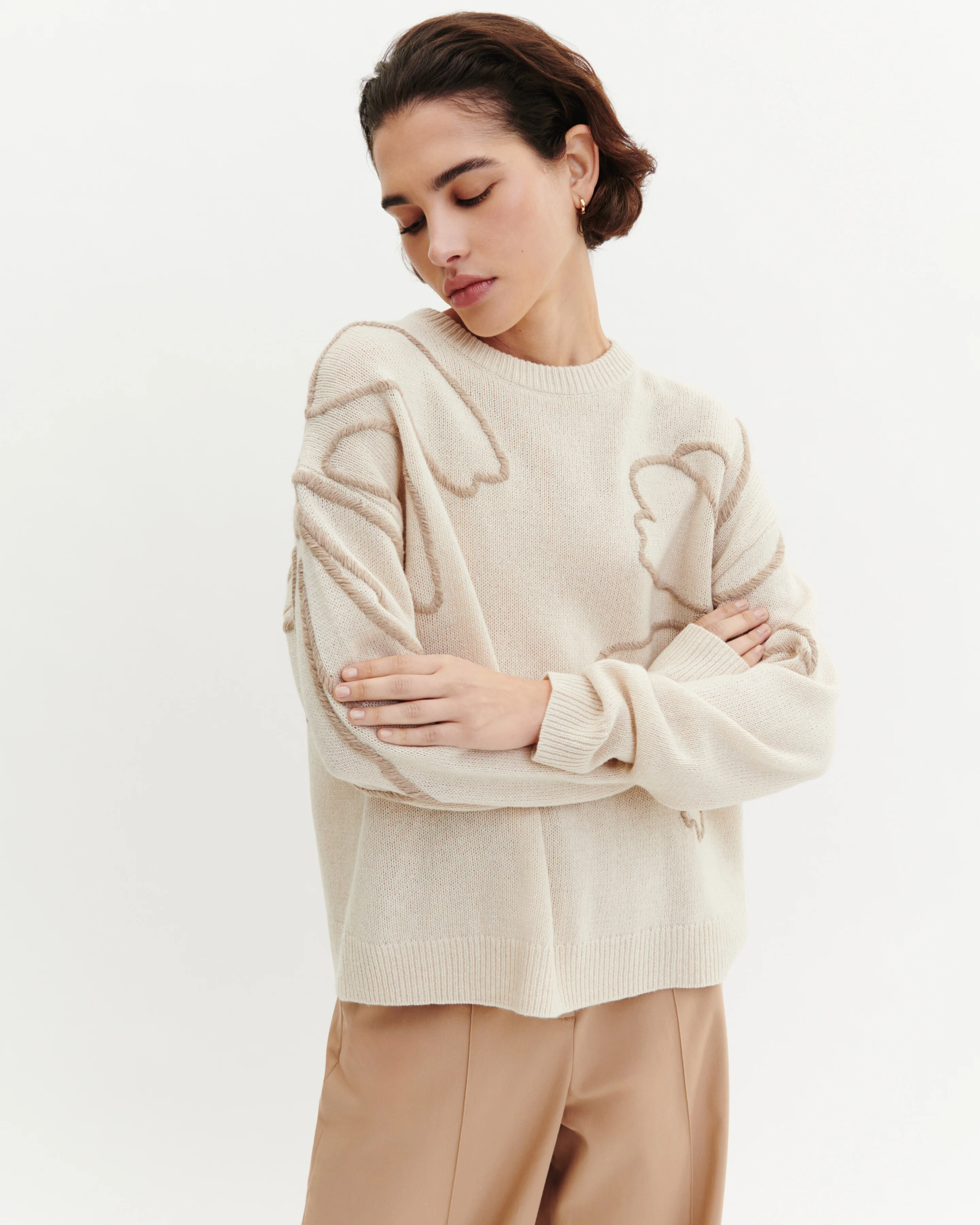 Pull col rond brodé