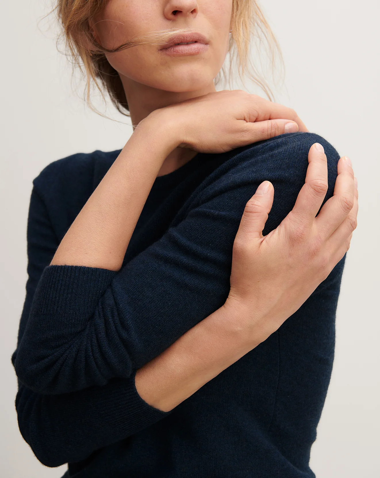 Pull col rond classique - Image 4