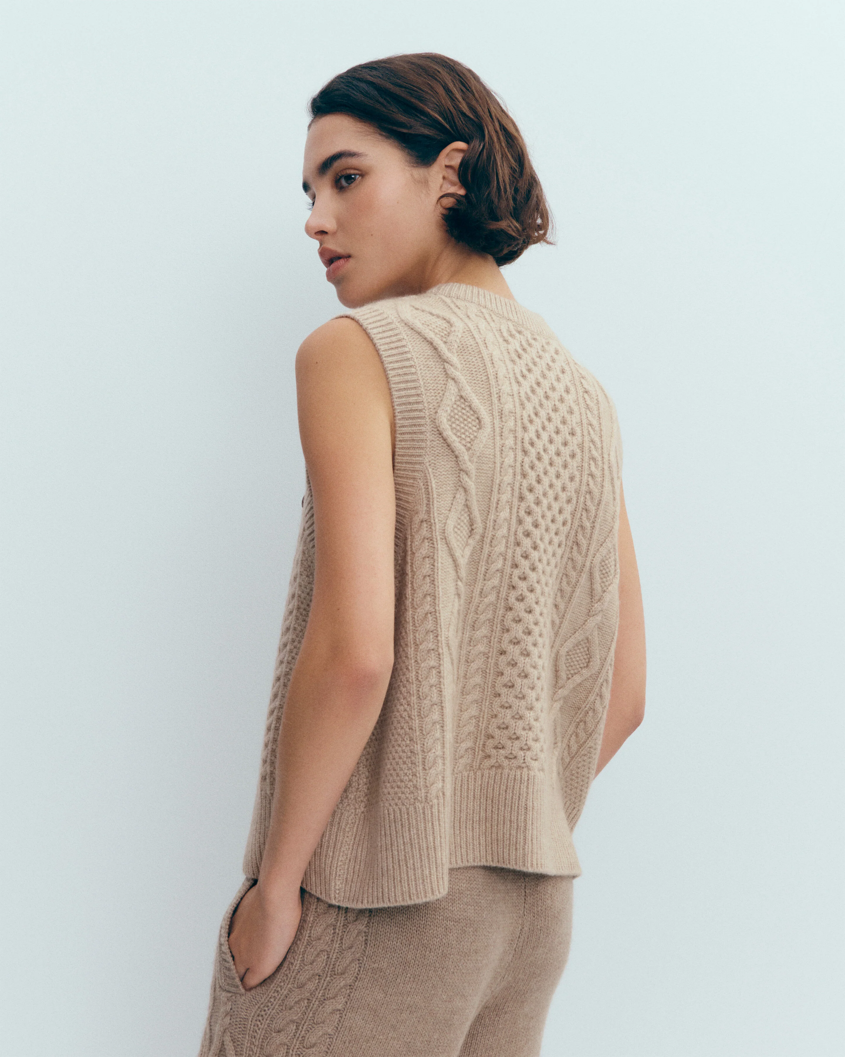 Pull col rond sans manches - Image 4