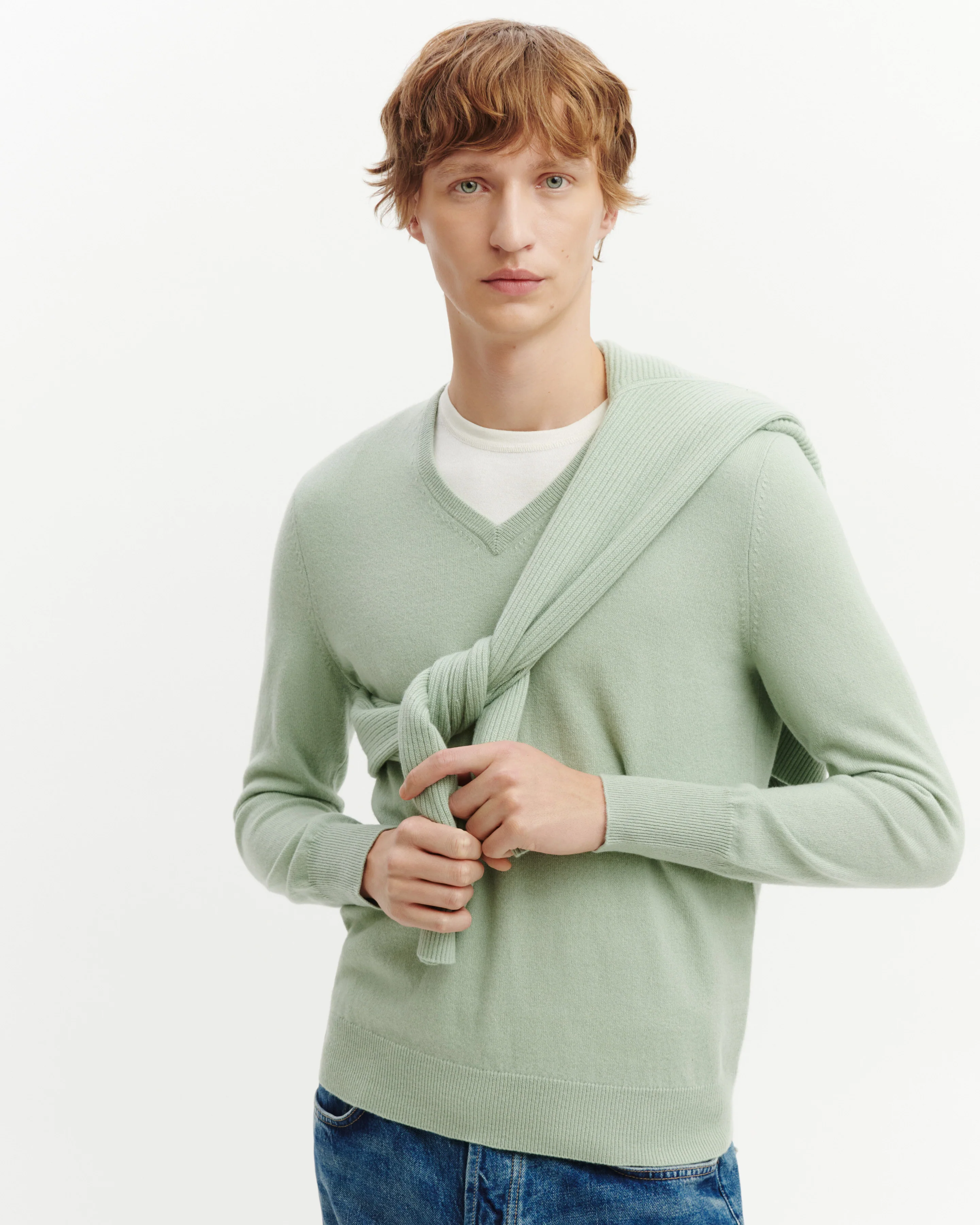 Pull col V classique