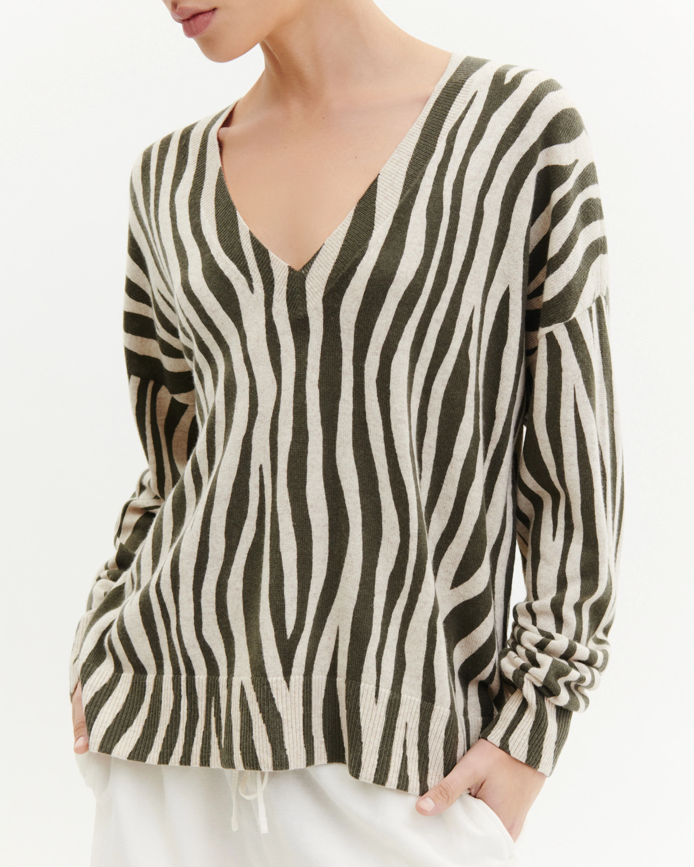 Pull col V imprimé - Image 2