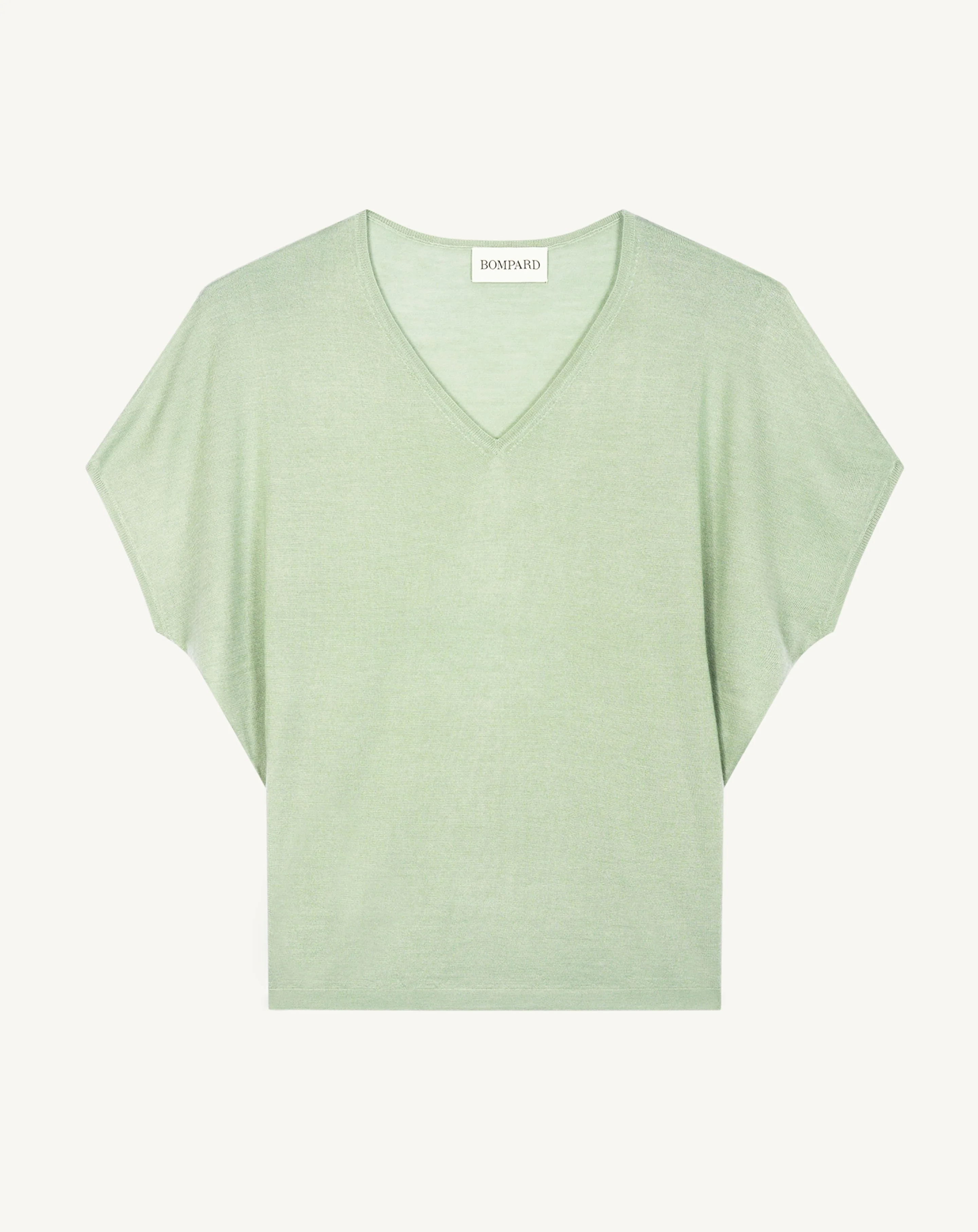 Pull V chauve-souris