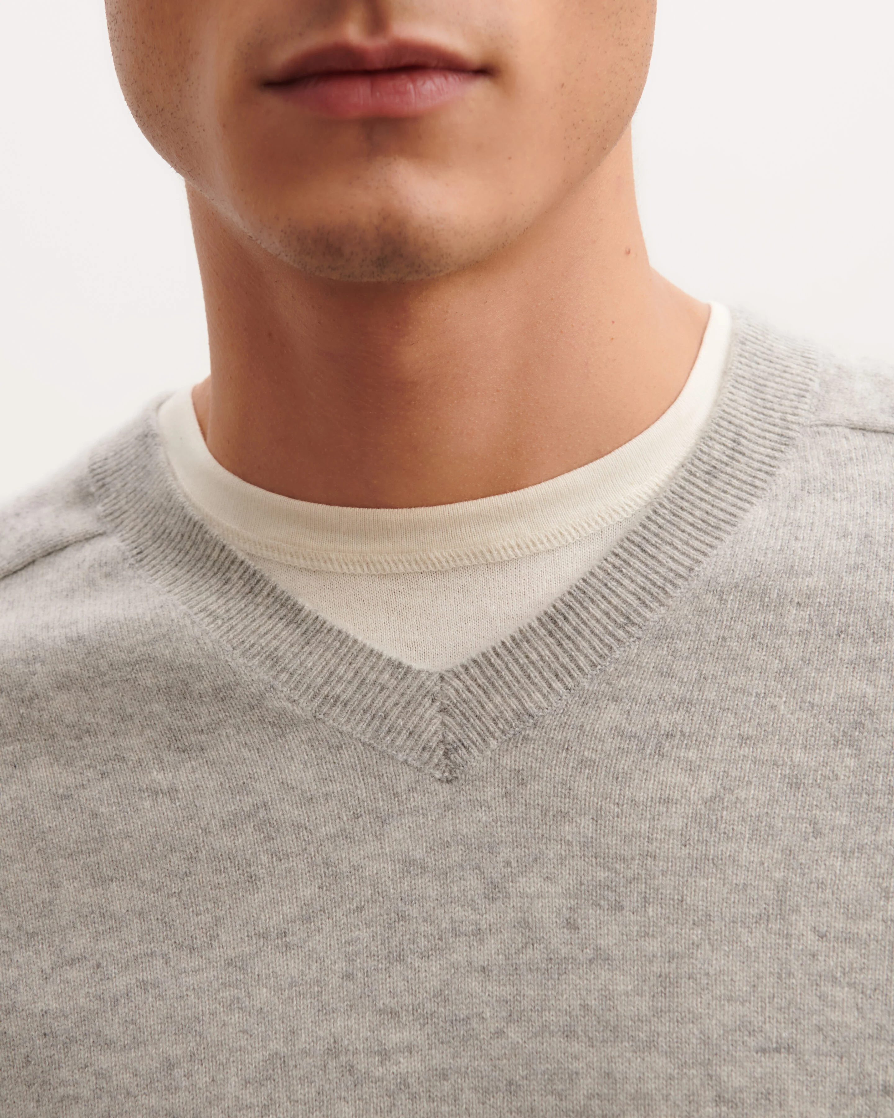 Pull V manches marteau - Image 3