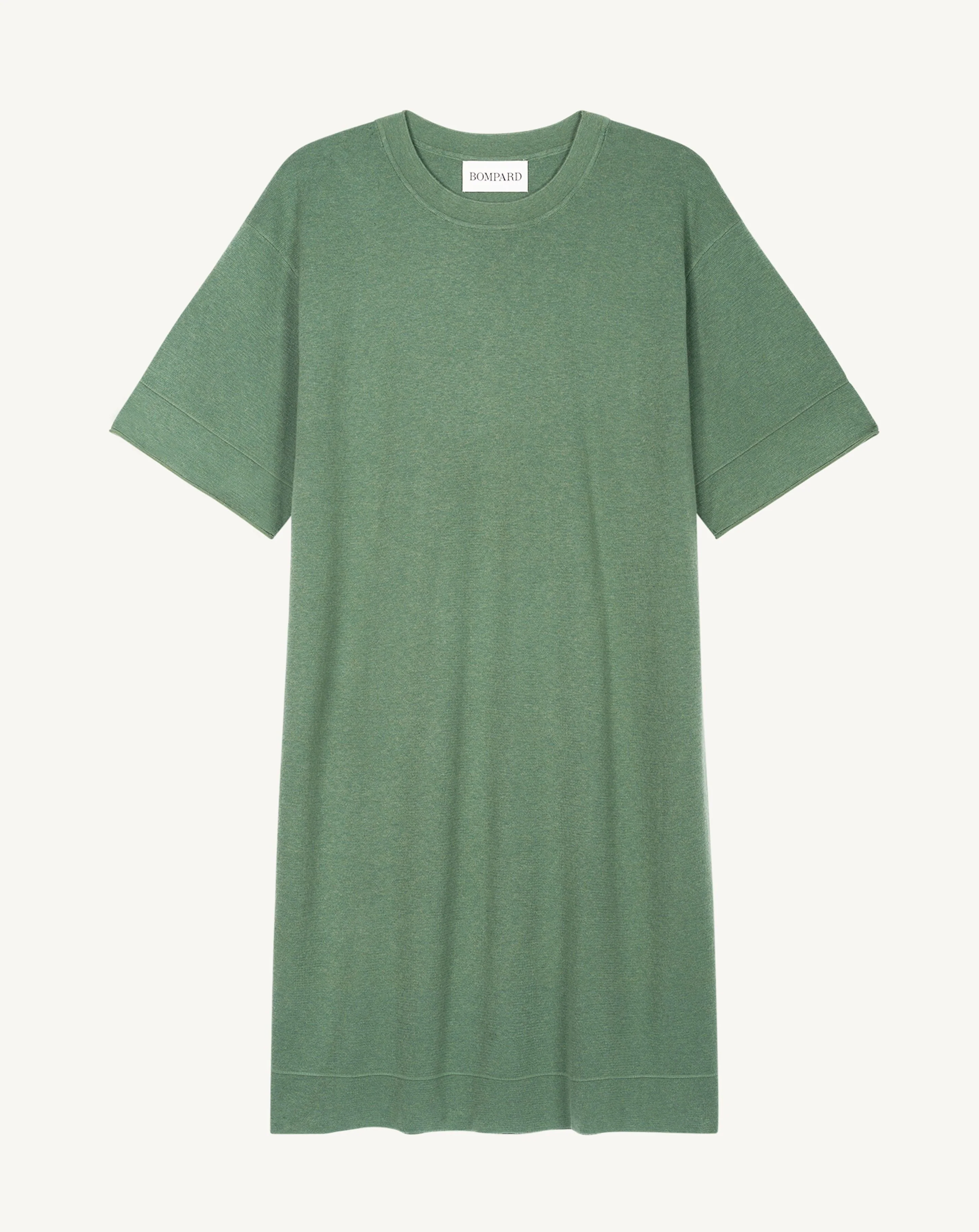 Robe courte minimaliste - Image 3