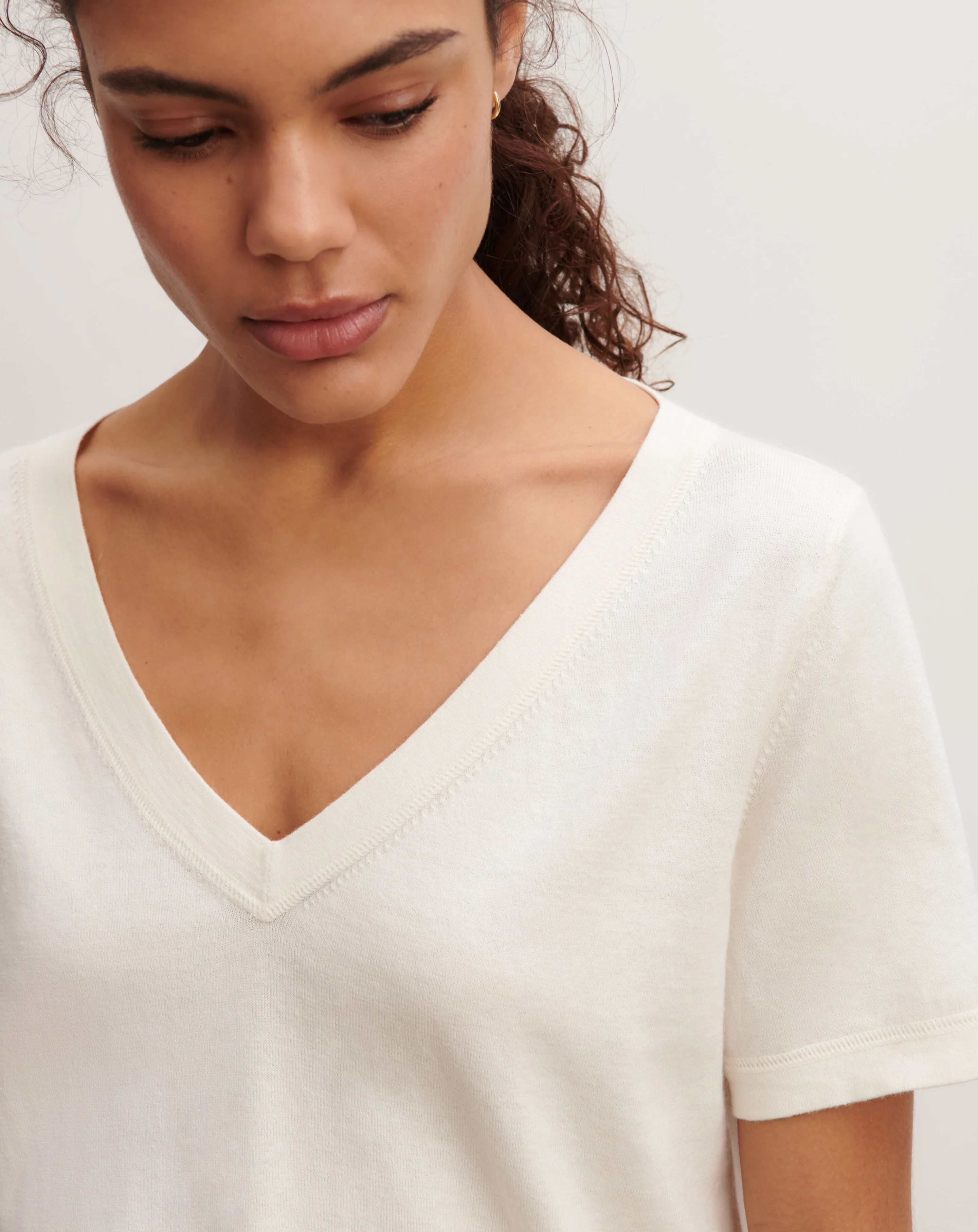 T-shirt col V - Image 3
