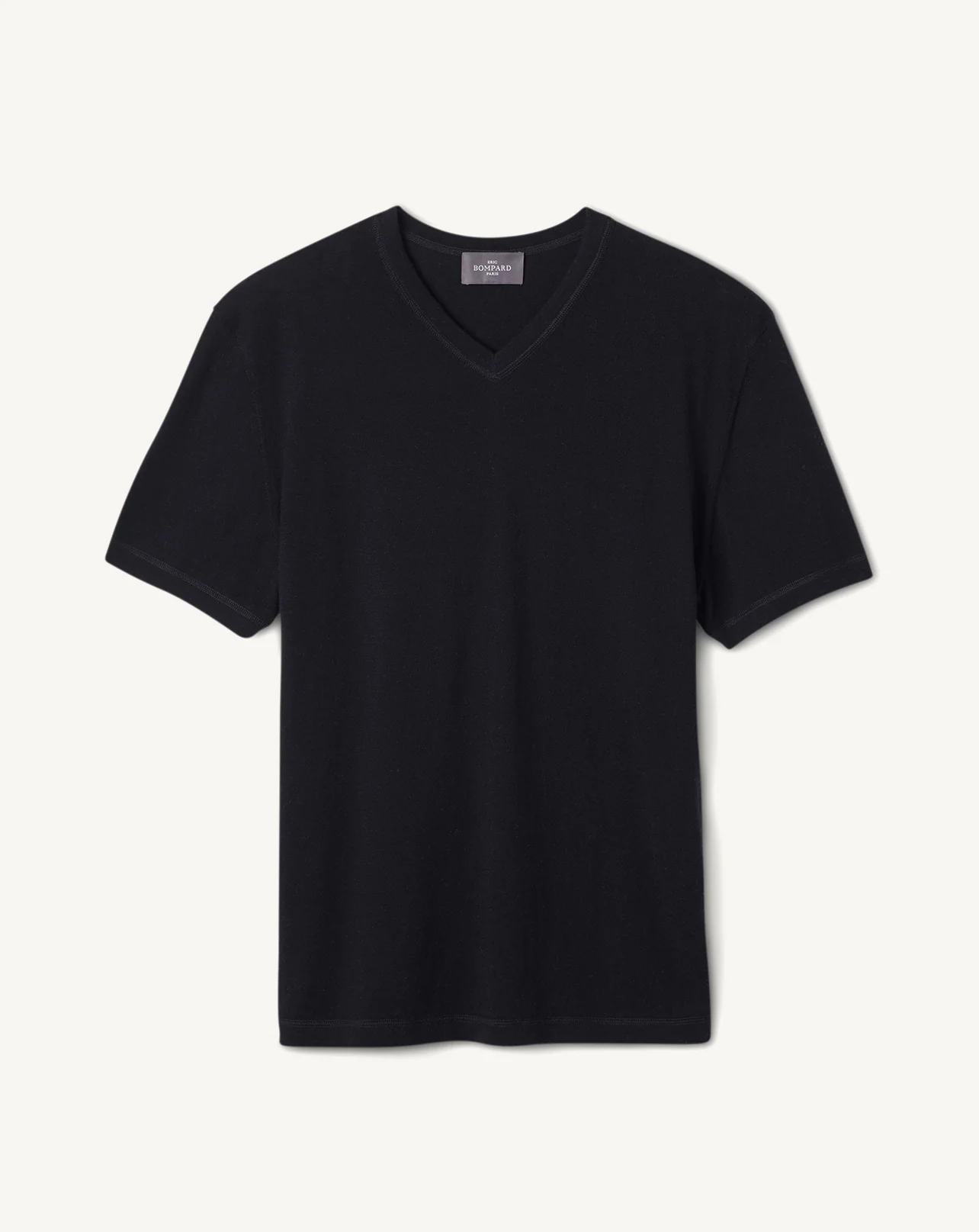 T-shirt col V