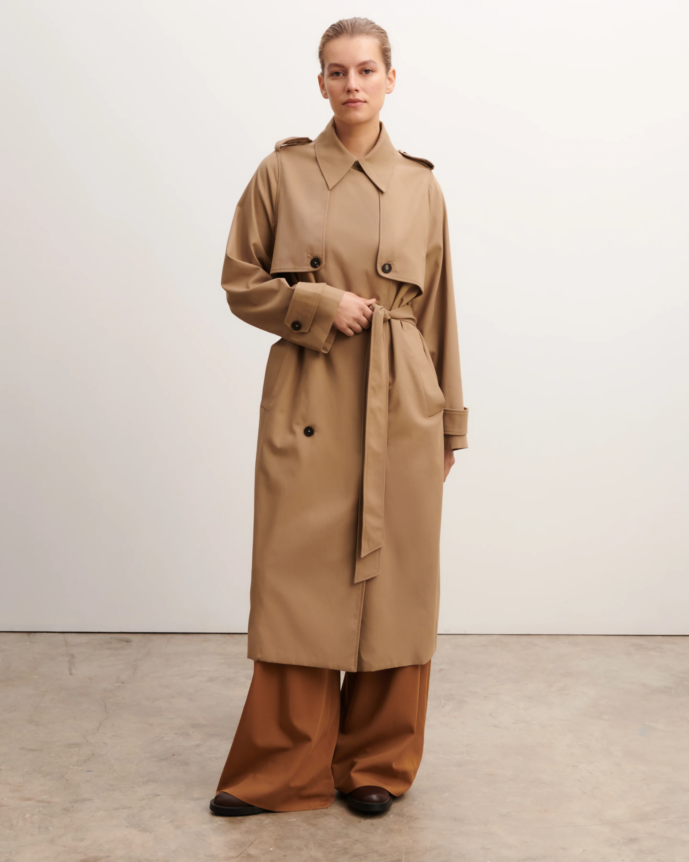 Trench coat - Image 2